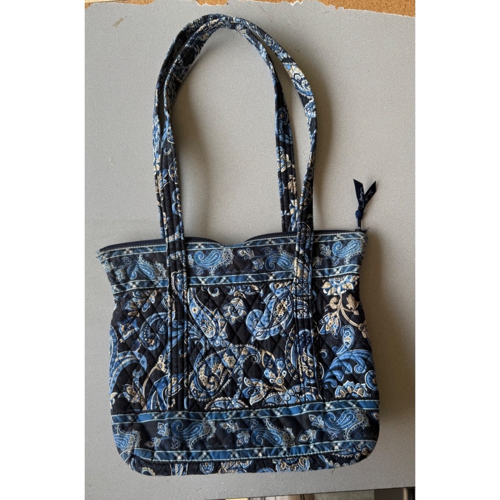 Vera Bradley Retired Shoulder Tote Blue/Beige Windsor Navy Quilted Paisley